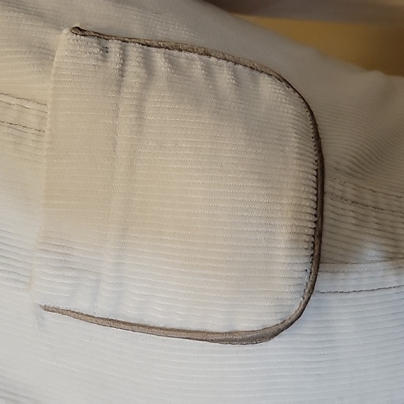 "Bebe" Cream Corduroy Jacket w/ knit collar & cuffs. - Picture 3 of 9